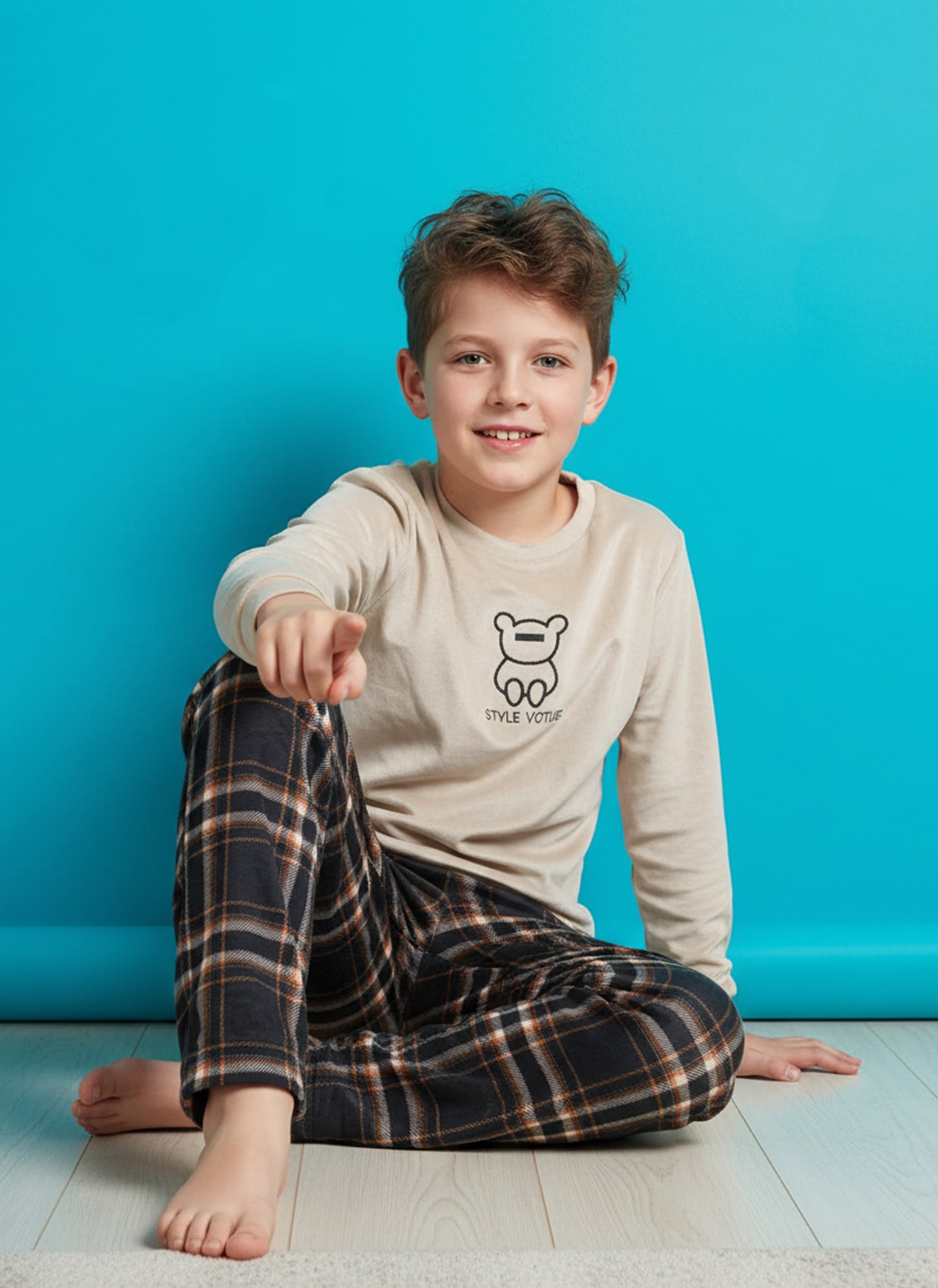 بيجامة قطيفة اطفالي