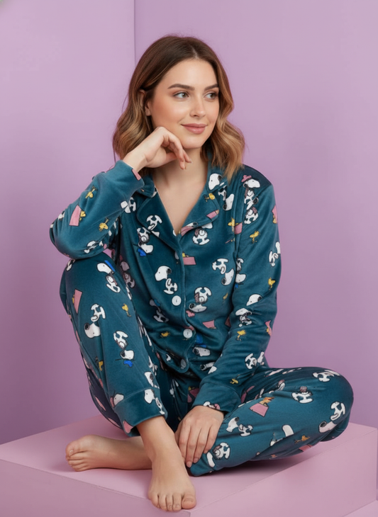بيجامة حريمي شتوية بطبعة سنوبي - قطن ناعم ومريح